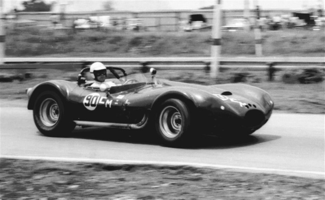 Name:  JAGUAR%20XKSS%20ROBERT%20REEDY%20p2%20GVR%20JUNE%2066.jpg
Views: 1291
Size:  125.9 KB