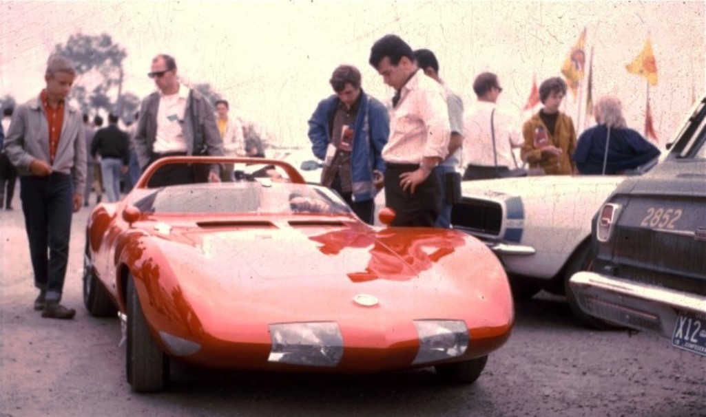 Name:  CHEVROLET%20MONZA%20CONCEPT%20DISPLAYetceterini.jpg
Views: 1074
Size:  119.5 KB