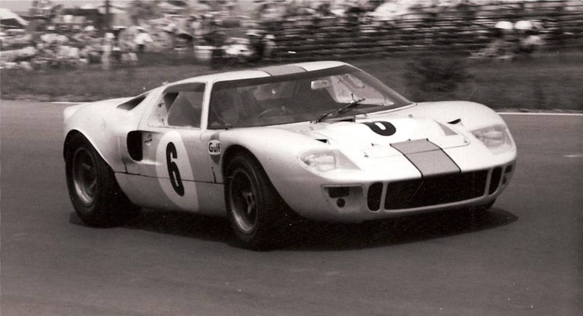 Name:  FORD%20GT-40%20HAWKINS-HOBBS%201.jpg
Views: 850
Size:  147.7 KB