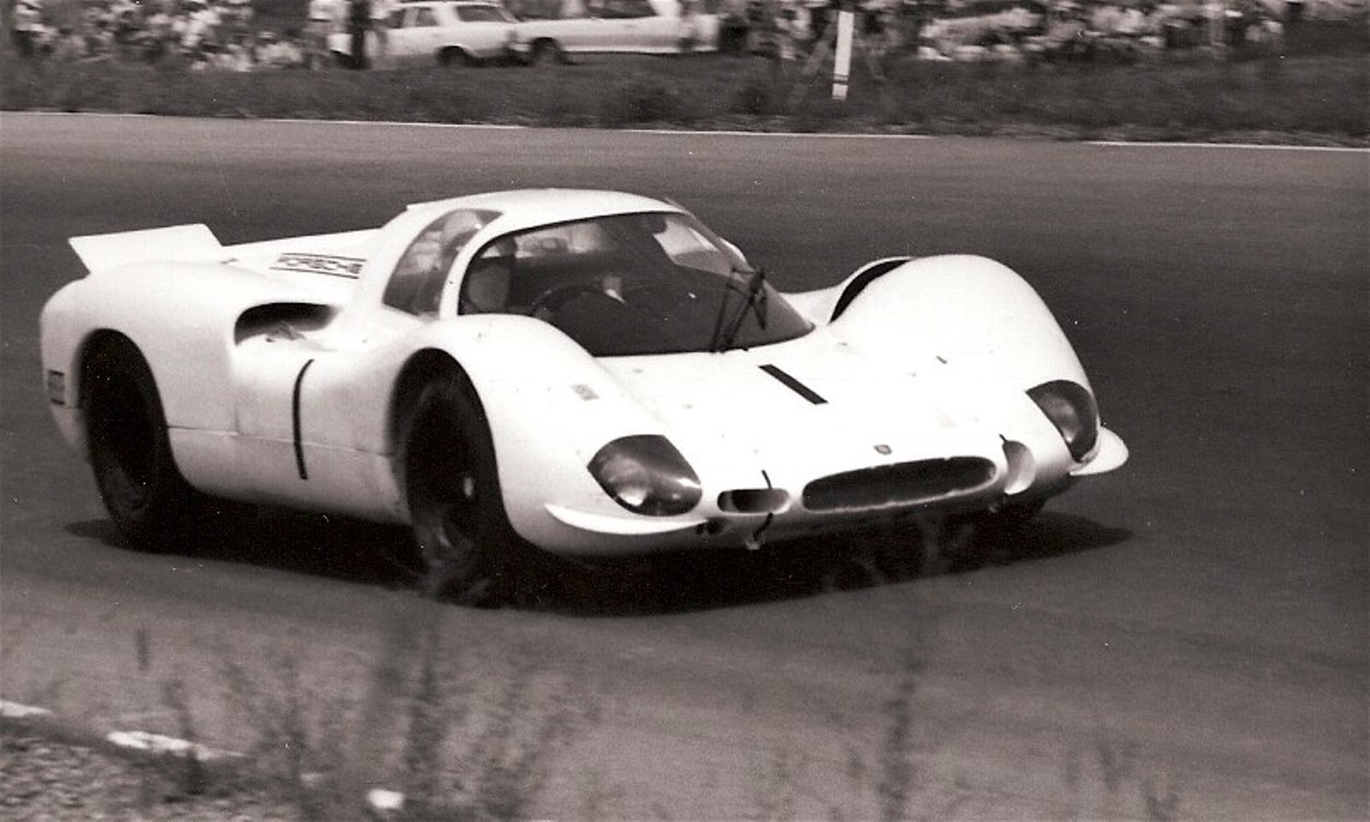 Name:  PORSCHE%20908%20SIFFERT-ELFORD%20p2.jpg
Views: 519
Size:  174.6 KB