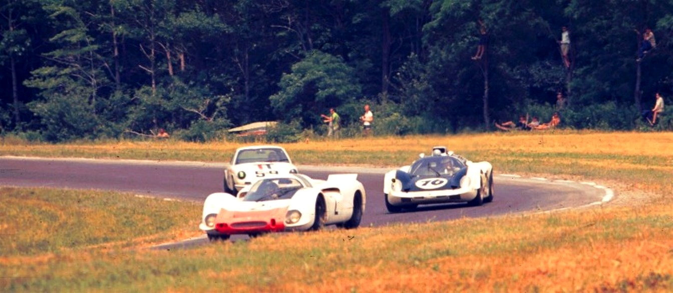 Name:  PORSCHE%20908%20HERMANN-ATTWOOD%20%20HOWMEt%20PORSCHE%20911%2068.jpg
Views: 717
Size:  158.3 KB