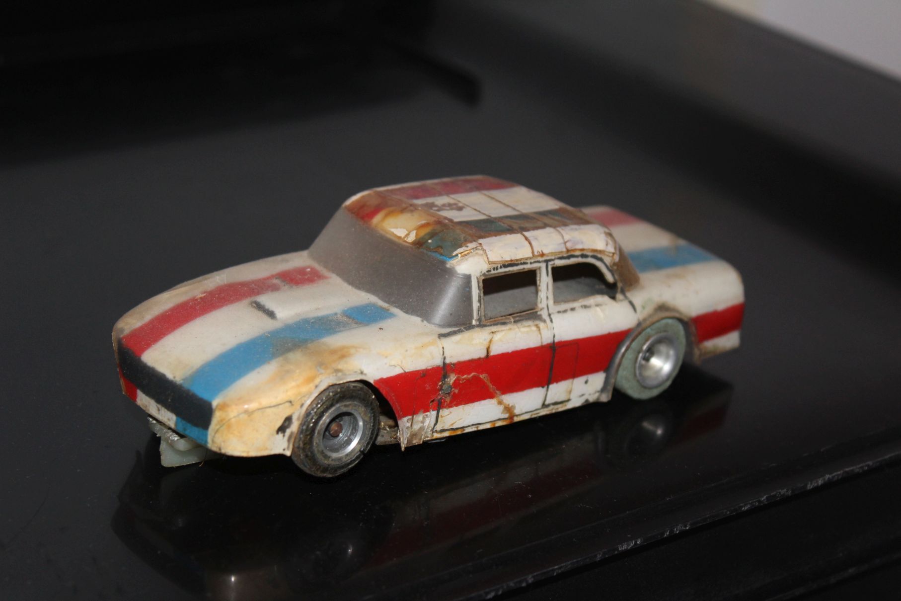 Name:  Models #20 Custaxie Slot car.JPG
Views: 951
Size:  147.0 KB