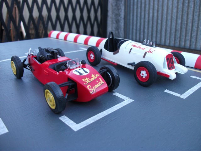 Name:  twins 004 (Small).JPG
Views: 934
Size:  147.9 KB