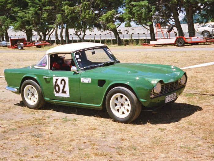 Name:  203_0301_013 Triumph TR4.JPG
Views: 593
Size:  144.1 KB