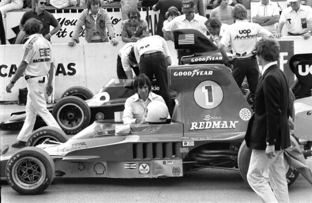 Name:  REDMANS%20LOLA%20T-332%20ON%20POLE%20HEAT%20RACE%202%2075.jpg
Views: 979
Size:  175.9 KB