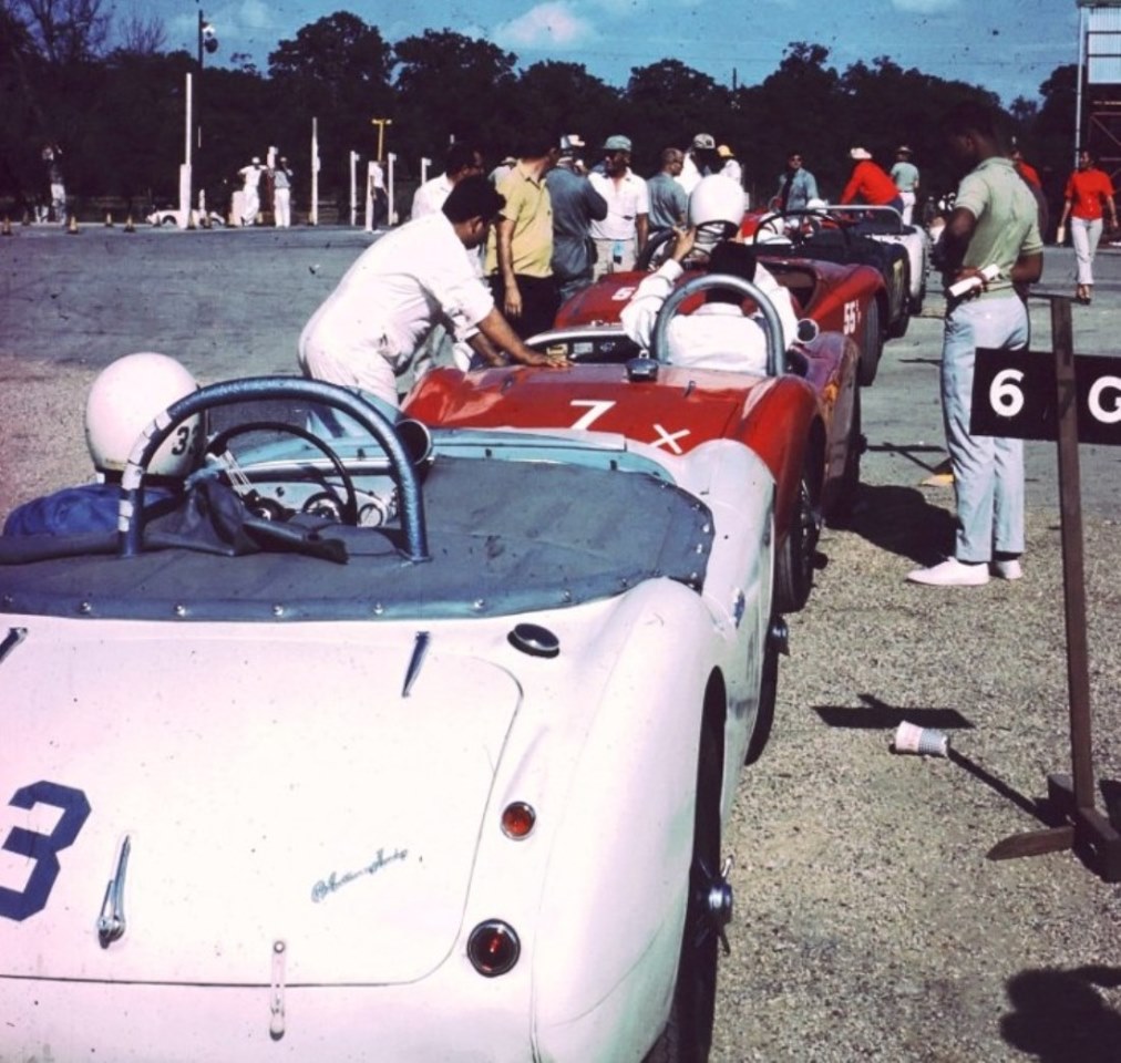 Name:  '62,%20AUSTIN%20HEALEY%2033,%20AUGUST.jpg
Views: 2575
Size:  185.4 KB