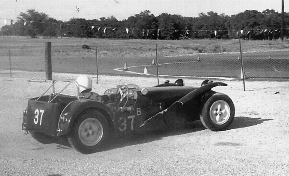 Name:  63%20LOTUS%20SUPER%207%2037%20BP%20ED%20TUCKER%20SLID%20THROUGH%20FENCE.jpg
Views: 1309
Size:  153.2 KB