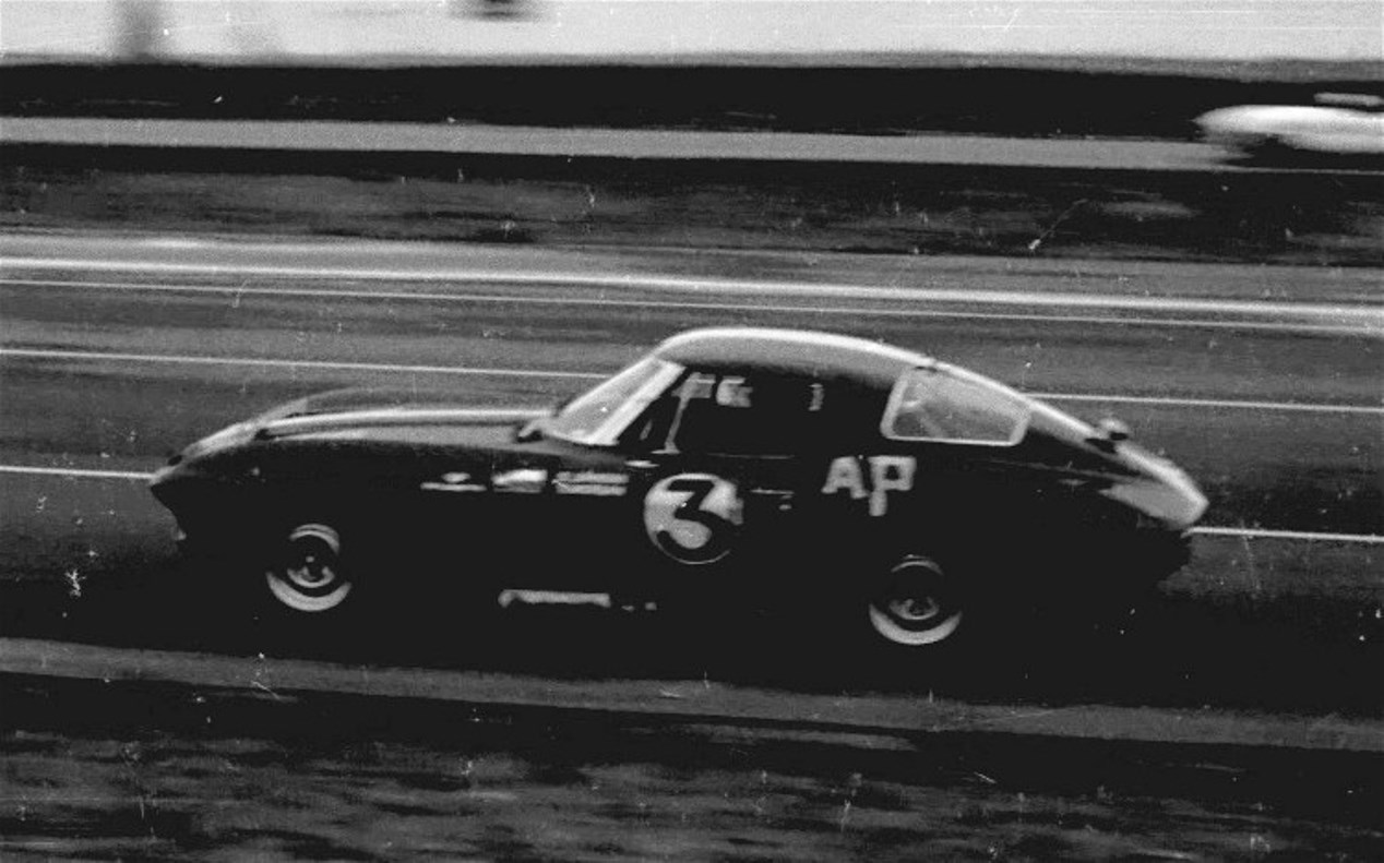 Name:  63%20CORVETTE%20C2%20%20DELMO%20JOHNSON.jpg
Views: 1394
Size:  153.4 KB