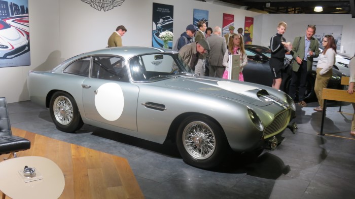 Name:  218_0908_0063 Aston Martin.JPG
Views: 445
Size:  84.9 KB