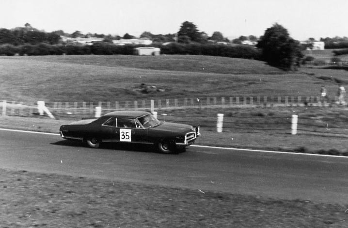 Name:  Cars #90 Pukekohe February 1967 - Alistair McLeod Wairapapa C.C.  Group 1 7-litre Pontiac. won t.jpg
Views: 1609
Size:  46.3 KB