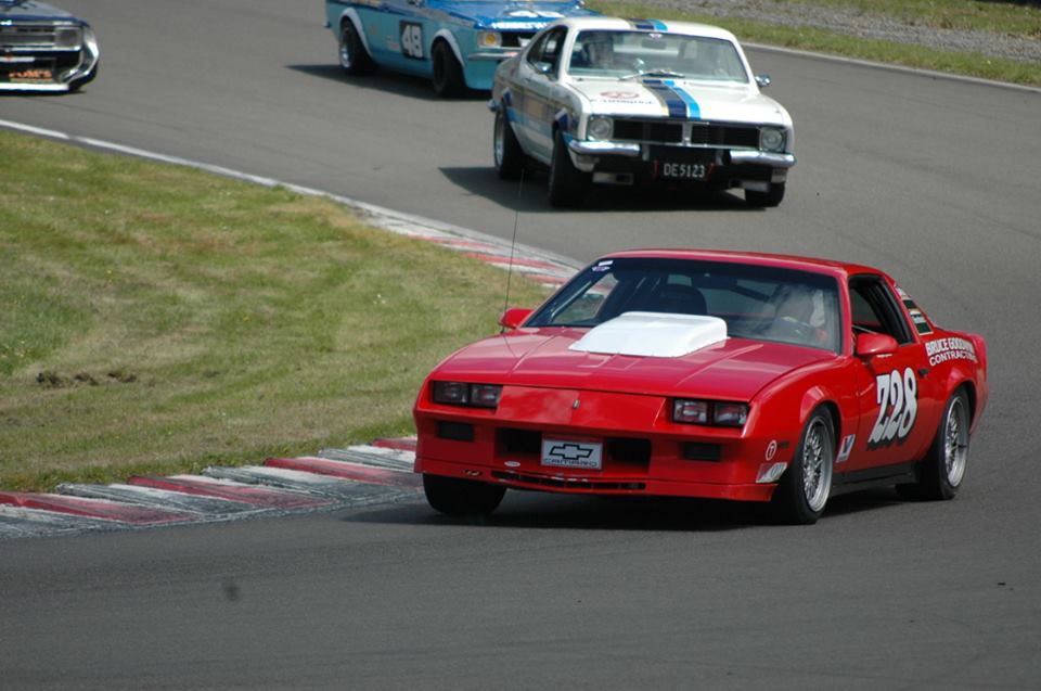 Name:  Cars #95 Monaro Team Cambridge 3 chasing Z28 - John McKechnie Digby Paape photo .jpg
Views: 9004
Size:  75.4 KB