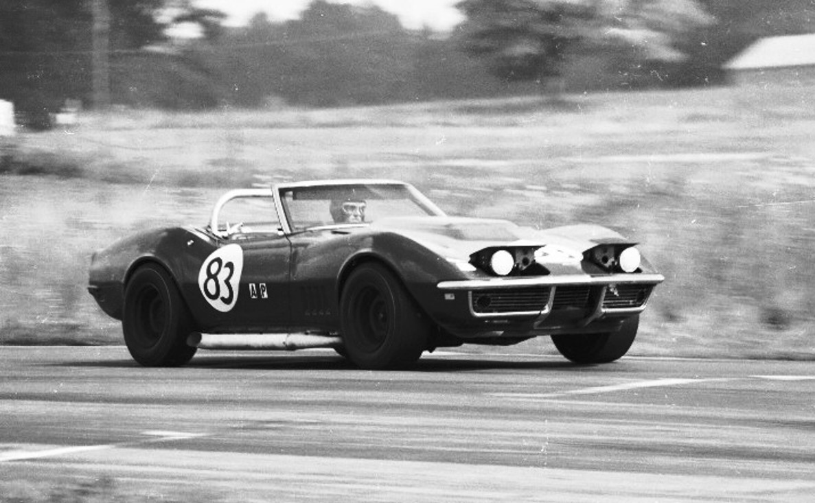 Name:  CORVETTE%20C3%20RONALD%20WEAVER2.jpg
Views: 1471
Size:  174.6 KB