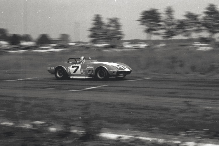 Name:  CORVETTE%20C3TONY%20DELORENZO2.jpg
Views: 1441
Size:  83.5 KB