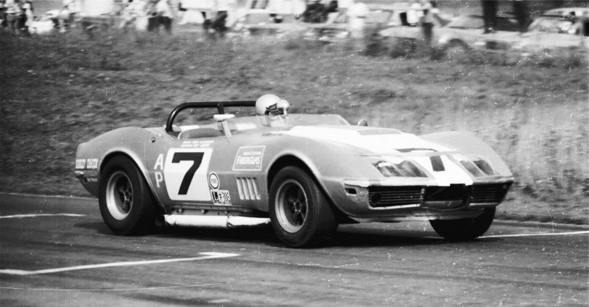 Name:  CORVETTE%20C3TONY%20DELORENZO3.jpg
Views: 1496
Size:  150.3 KB