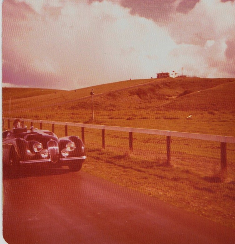 Name:  Jag Drag April 1977 #8 XK120 Bill Clouston - return road CCI24122015_0004 (752x780).jpg
Views: 633
Size:  153.3 KB