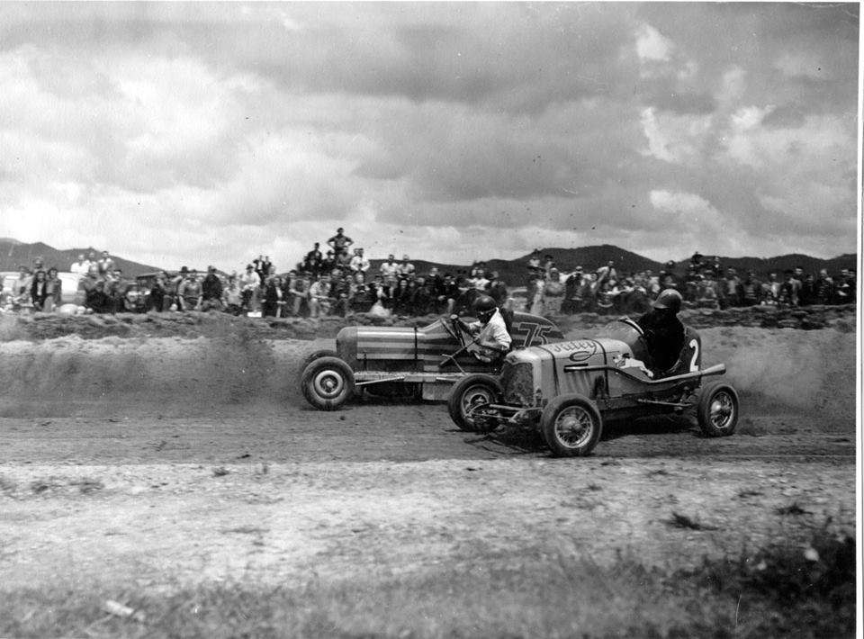 Name:  NSCC early years #8 Riley Bugatti special U59 Ron Roycroft at Huntly 1944 Mal Parsons .jpg
Views: 1129
Size:  93.7 KB