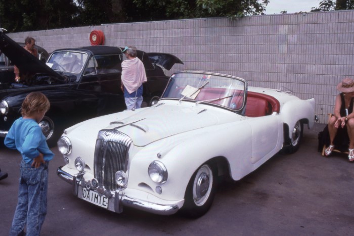 Name:  188_1113_703 Daimler.jpg
Views: 1077
Size:  86.9 KB