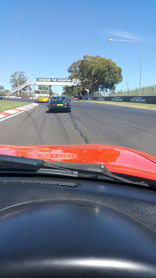 Name:  MX5 #26 NA's view from Car Pit Straight Bathurst W Watkins .jpg
Views: 664
Size:  49.4 KB