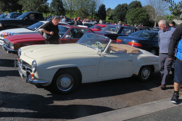 Name:  218_0930_35 Mercedes.JPG
Views: 1297
Size:  112.5 KB