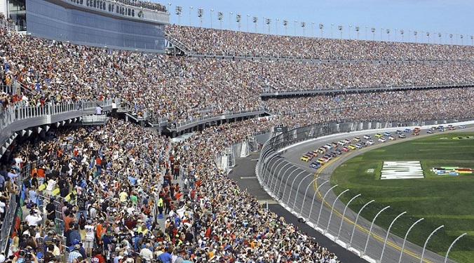 Name:  daytona 500-crowd.jpg
Views: 392
Size:  179.0 KB