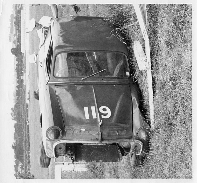 Name:  Motor racing Pukekohe #115 1965 GP Humber Zephyr Frank Radisich adj-resize  Motorman G Woods arc.jpg
Views: 1266
Size:  158.5 KB