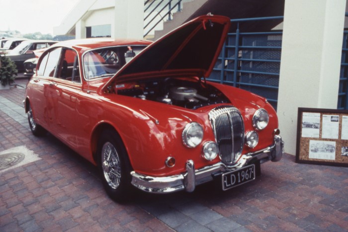 Name:  191_0210_727 Daimler.jpg
Views: 1175
Size:  87.8 KB