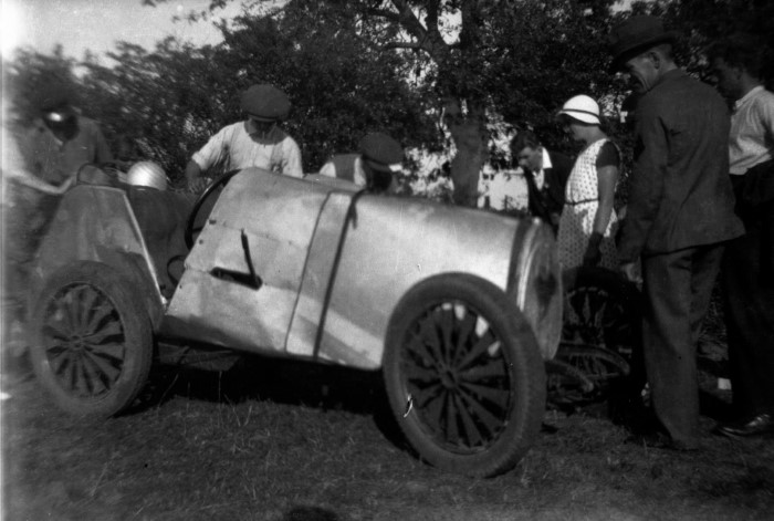Name:  135_ Bugatti.JPG
Views: 1791
Size:  77.6 KB