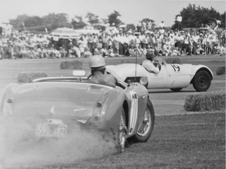 Name:  AH 100 #102 AH Wigram 1961 Cobber Hurley spin Sean Taylor archives .jpg
Views: 1771
Size:  49.9 KB