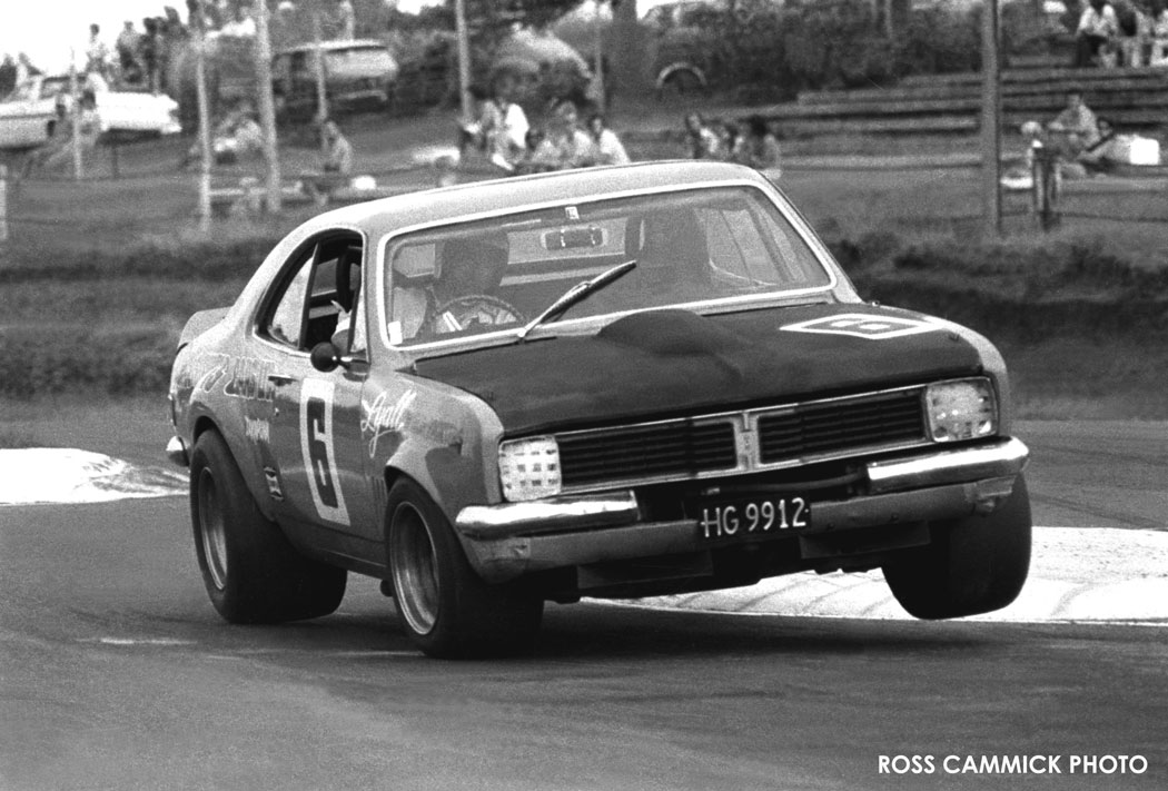 Name:  Monaro-Rothmans-Chicane-Puk.jpg
Views: 3337
Size:  144.3 KB