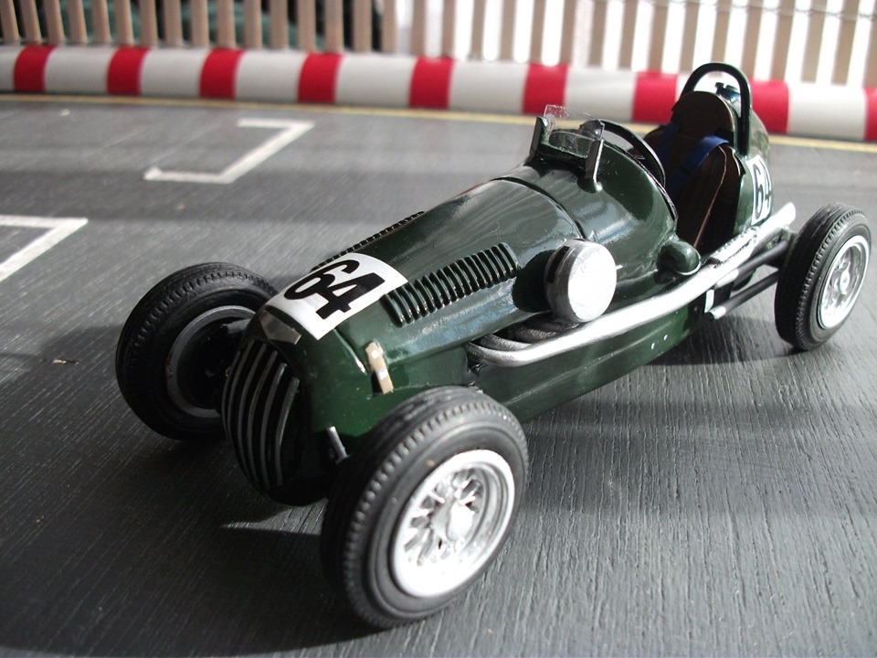 Name:  Jim Bennett Furi Cars #102 Furi 9 Tony Lucas model 12 numbers 64 front T Lucas .jpg
Views: 4015
Size:  167.2 KB