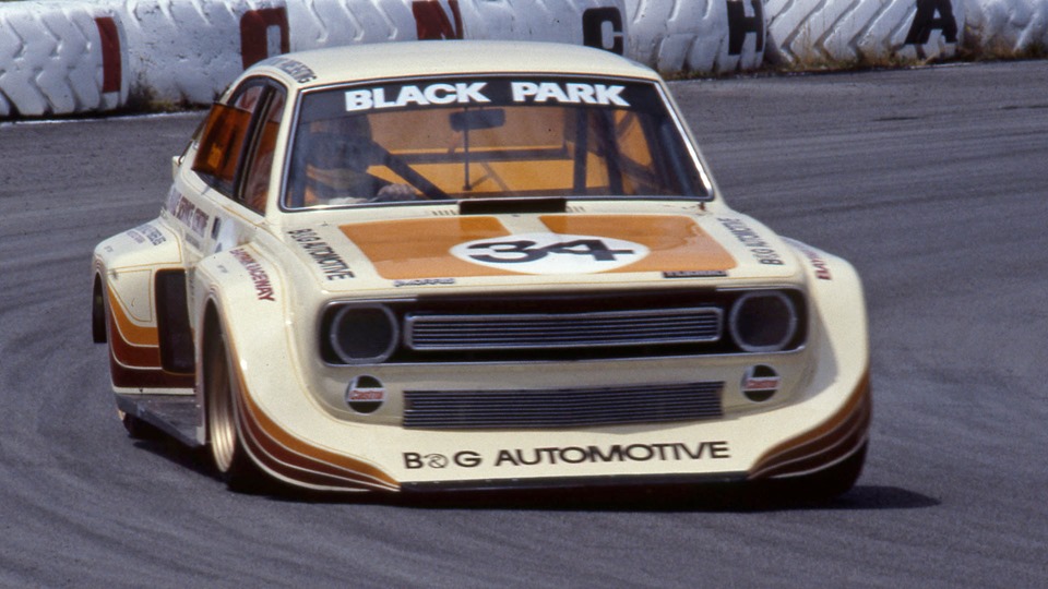 Name:  Cars #391 Grame Parks Marina V8 Baypark 1982 Nigel Watts .jpg
Views: 2097
Size:  129.8 KB