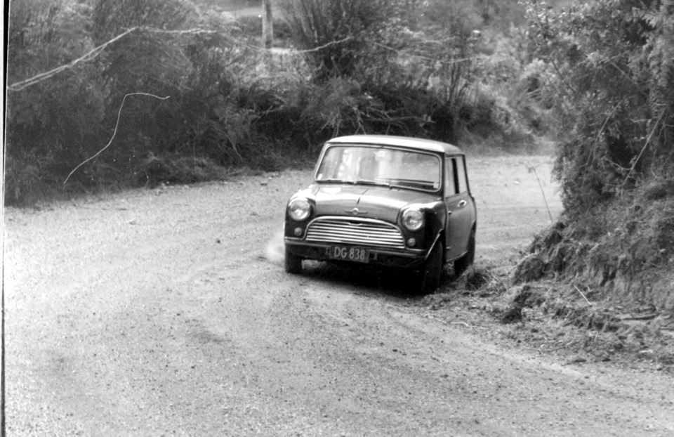 Name:  Cars #386 Morris Cooper 998 John Crombie ACC Hill Climb 1970 Graeme Lindsay .jpg
Views: 1473
Size:  160.6 KB