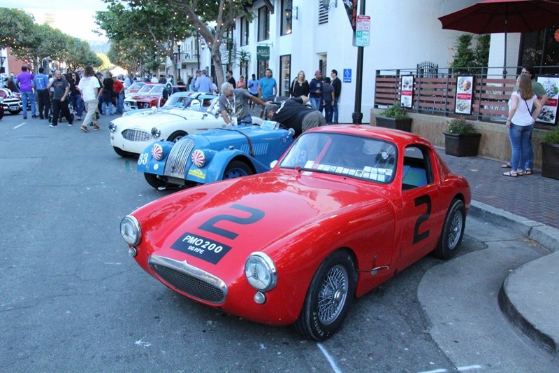 Name:  Monterey 2019 #32 B MG and AH's  in town pre-race Terry Cowan  (800x533).jpg
Views: 2684
Size:  150.3 KB