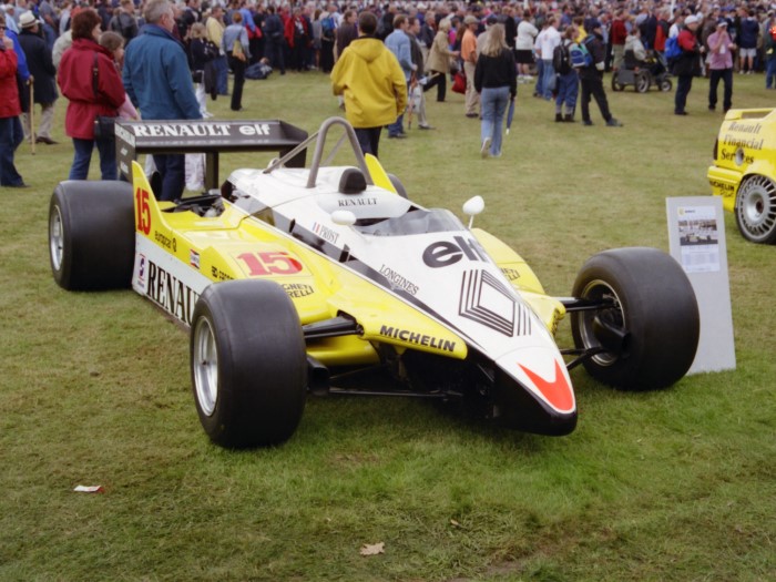 Name:  202_0712_201 Renault.jpg
Views: 1295
Size:  126.3 KB