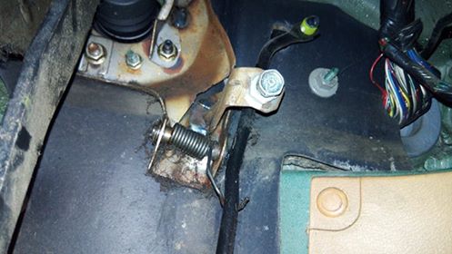Name:  MX5 #32 UN7284 broken 1989-1997-pedal-assembly-brake-and-accelerator-pedals-.jpg
Views: 1590
Size:  29.9 KB