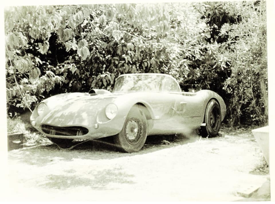 Name:  Bucklers in NZ #174 90; 1 Photo 1974;75 when owned by Peter Hill Bart Jonkers .jpg
Views: 1220
Size:  86.2 KB