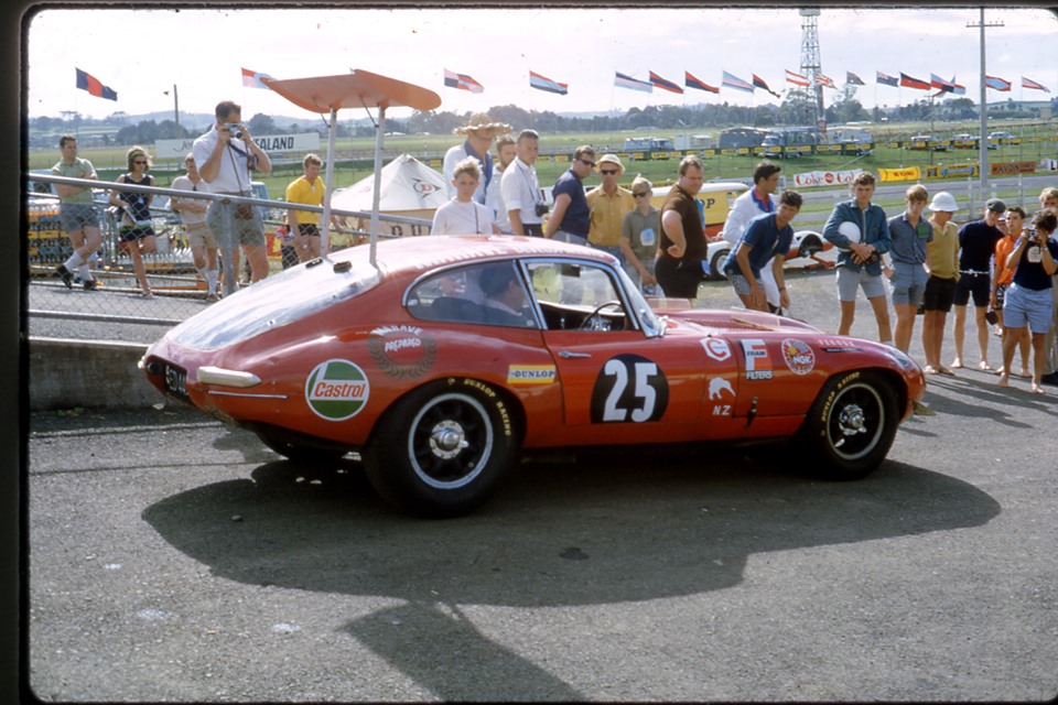Name:  Cars #237 Scott Wiseman's wild-winged E-Type. Pukekohe Mike Feisst photo TRS .jpg
Views: 2132
Size:  171.5 KB