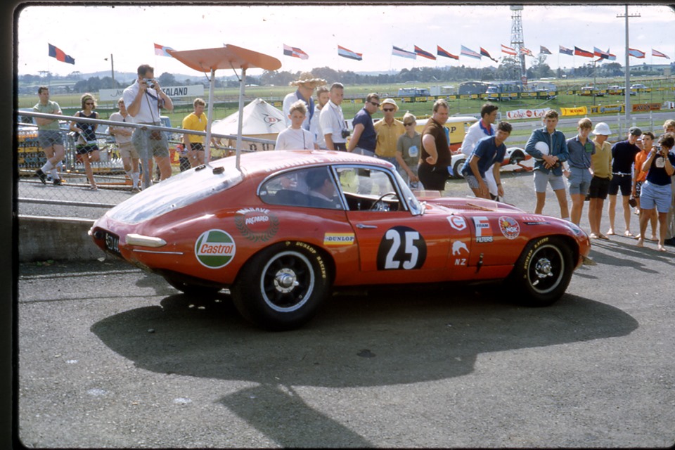 Name:  Cars #237 Scott Wiseman's wild-winged E-Type. Pukekohe Mike Feisst photo TRS .jpg
Views: 1618
Size:  171.5 KB