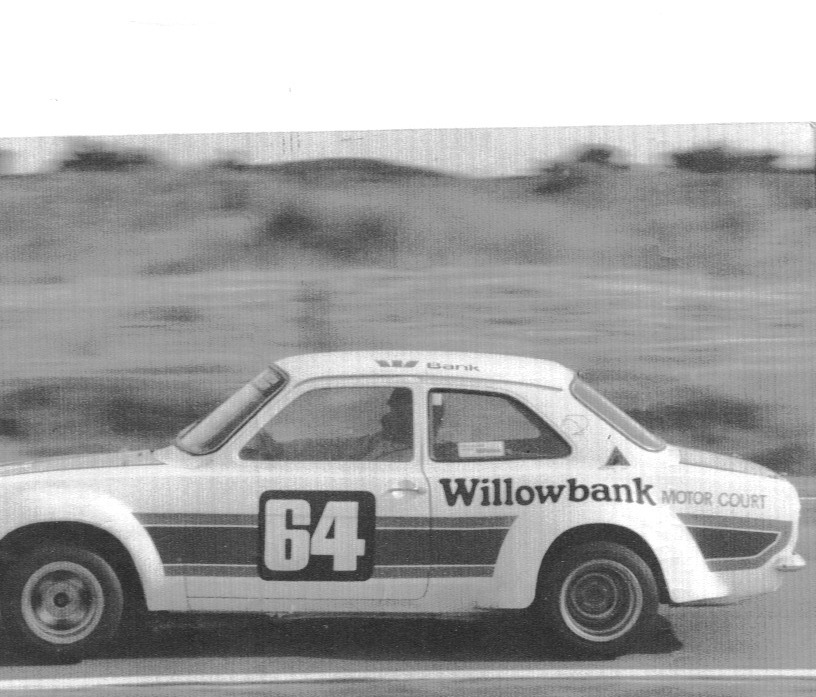 Name:  escort f85 1974 #2 b_w.jpg
Views: 2946
Size:  151.0 KB