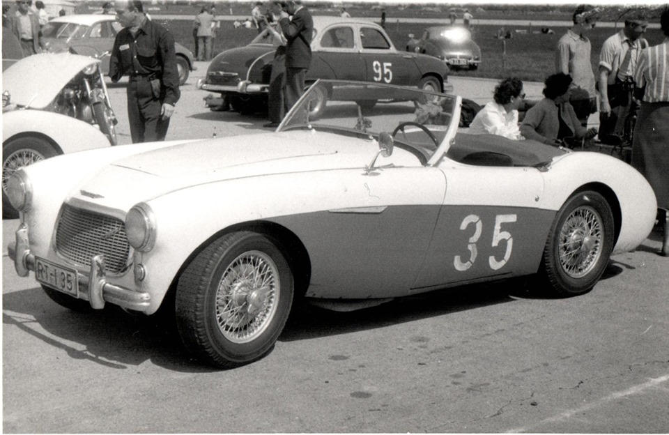 Name:  AH 100 #211 AH 100 different grille K Stelk archives .jpg
Views: 1931
Size:  155.8 KB