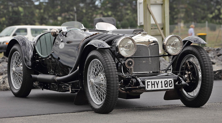 Name:  Vintage Riley Moth #2 Nigel Watts IMG_3029.JPG
Views: 1119
Size:  172.1 KB