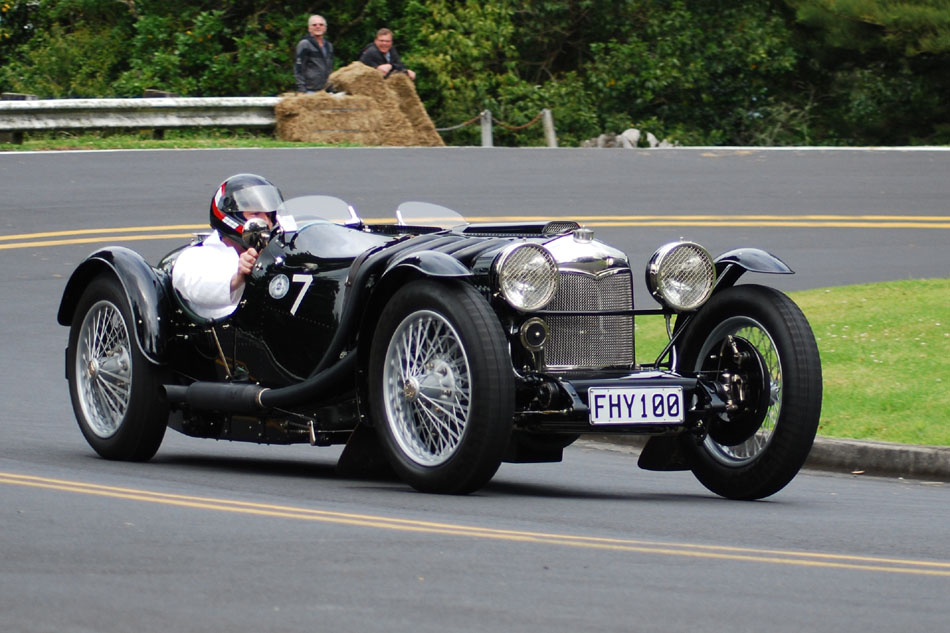 Name:  Riley #5 Riley Moth Chelsea 2015 Ray Green .jpg
Views: 1823
Size:  153.8 KB
