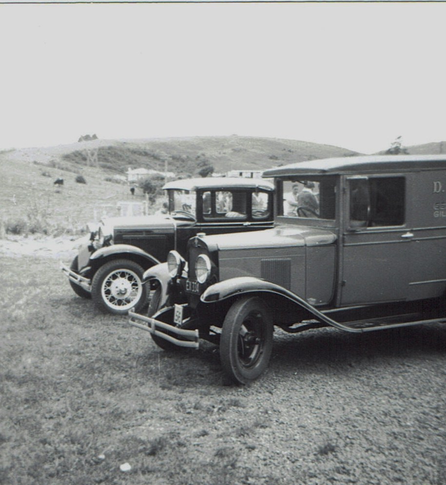 Name:  Hunua Hundred 1971 #28 Model A Tudor and Van CCI07102019_0002 (2).jpg
Views: 1101
Size:  171.9 KB