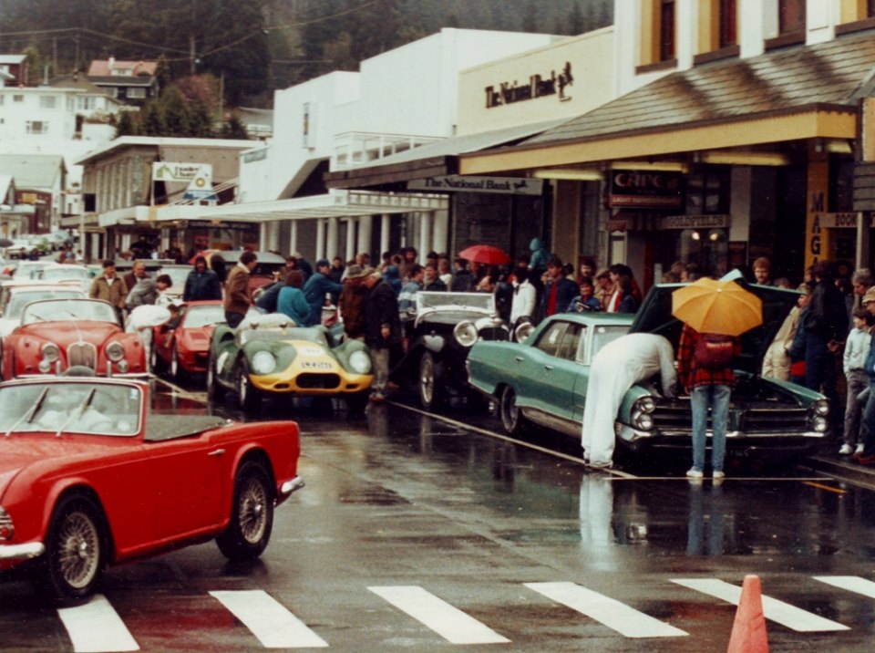 Name:  Motor Racing South Island #162 Queenstown Sprints 1986 colour photo Annie Swain archives .jpg
Views: 1550
Size:  139.1 KB