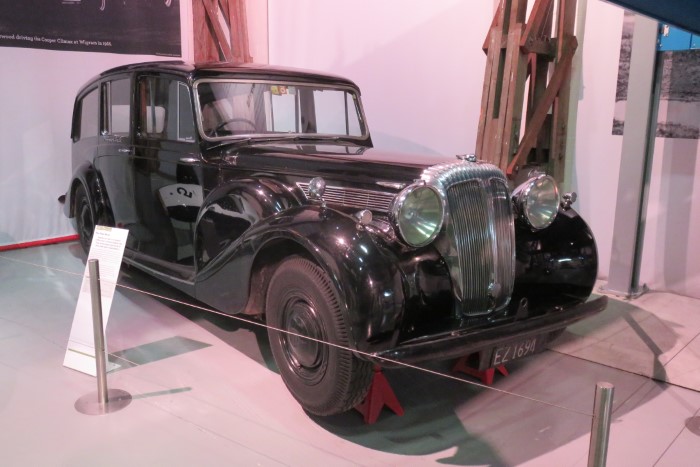 Name:  219_0831_06 Daimler.JPG
Views: 965
Size:  88.4 KB