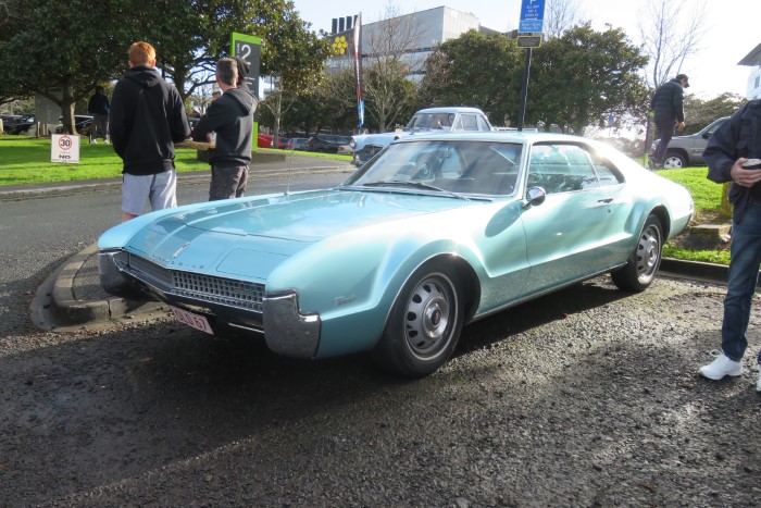 Name:  219_0825_01 Oldsmobile.JPG
Views: 943
Size:  135.0 KB
