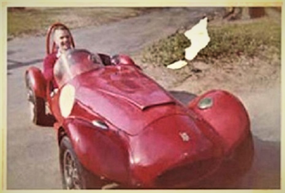Name:  Mark Donohue with Bandini. Siluro.jpg
Views: 1094
Size:  109.3 KB
