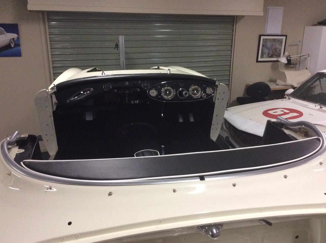 Name:  AH 3000 #258 Ruddspeed McLoughlin Hicks cockpit - Restoration 2017-19 2 interior Myles Hicks  (3.jpg
Views: 1523
Size:  112.6 KB