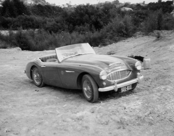 Name:  AH 100 Six #51 Rick Cammick 100-6 MG Hillclimb Titirangi (2).jpg
Views: 1143
Size:  92.7 KB