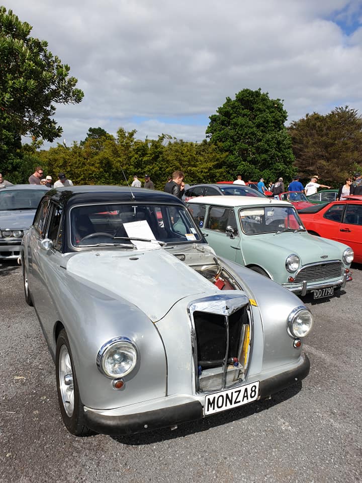 Name:  MG #11 Magnette V8 the car Ray Green John Vevers .jpg
Views: 382
Size:  105.8 KB